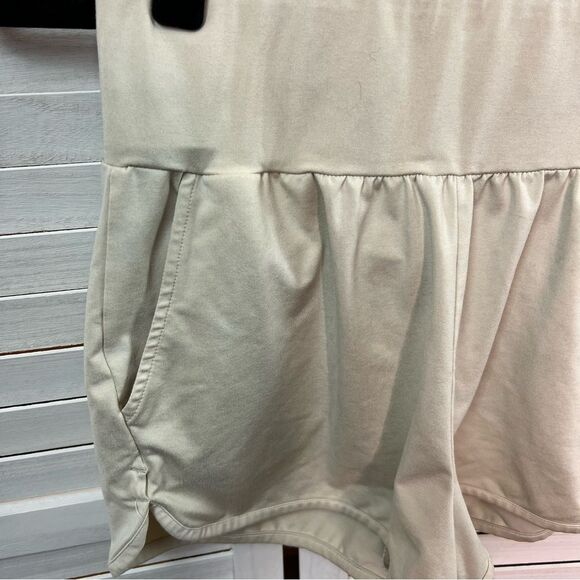 Varley Cream Romney Short Small - Picture 5 of 8